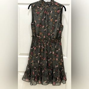 Drew Anthropology Green Floral Mockneck Ruffle Hem Mini Dress Size Medium c1